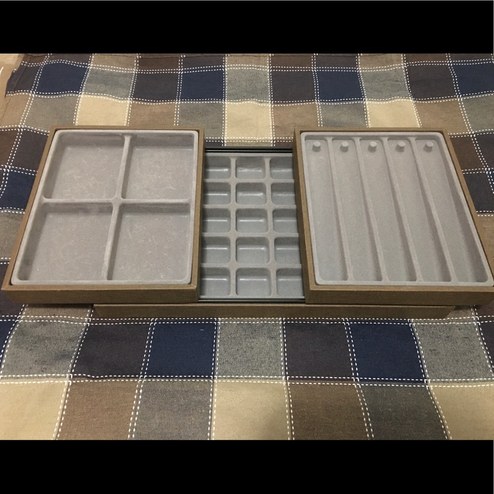 JEWELRY ORGANIZER STORAGE CASE